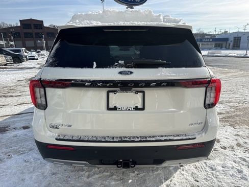 New 2026 Ford Explorer Active w/ Active Comfort Package image 6
