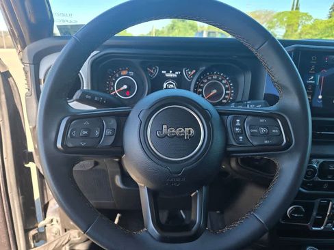 Used 2024 Jeep Wrangler Sport S AWD/4WD image 21