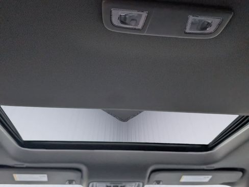 Used 2021 Chevrolet Silverado 1500 LTZ image 17