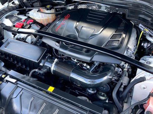 Used 2020 Alfa Romeo Stelvio RWD image 33