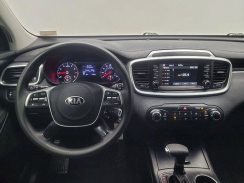 Used 2020 Kia Sorento LX FWD image 22
