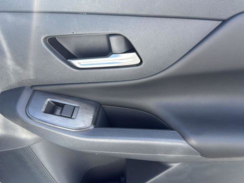 New 2026 Nissan Sentra SR w/ SR Premium Package FWD image 23