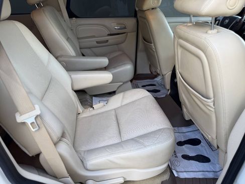Used 2007 Cadillac Escalade 2WD w/ Information Package image 20