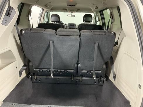 Used 2012 Dodge Grand Caravan SXT image 23