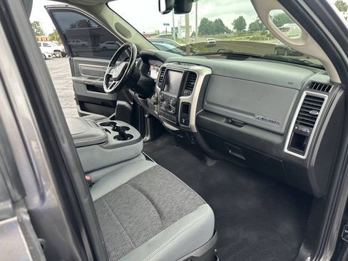 Used 2019 RAM 1500 Big Horn AWD/4WD image 17