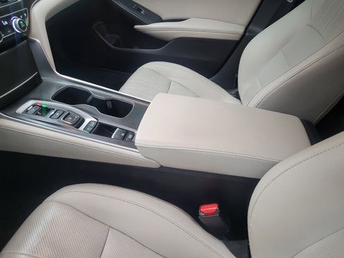 Used 2020 Honda Accord Touring image 26