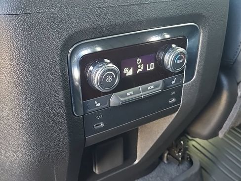 Certified 2026 GMC Yukon Elevation AWD/4WD image 33