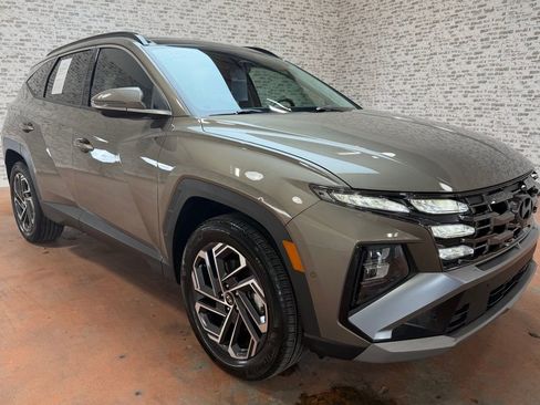 Certified 2025 Hyundai Tucson Limited image 7