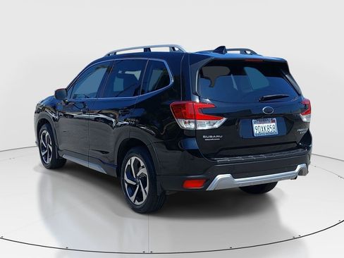 Used 2022 Subaru Forester Touring w/ Popular Package #2 AWD/4WD image 5