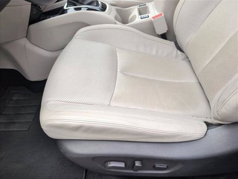 Used 2022 Nissan Rogue Sport SL AWD/4WD image 11