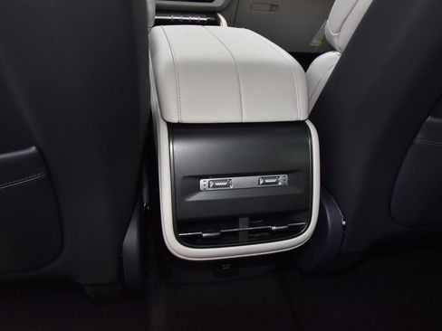 New 2026 Lincoln Nautilus Reserve AWD/4WD image 25