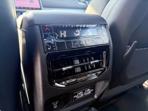 New 2025 Jeep Grand Cherokee L Overland w/ Rear Seat Video Group I image 23