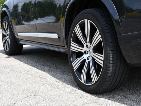 Used 2023 Volvo XC90 B6 Ultimate w/ Protection Package Premier image 9