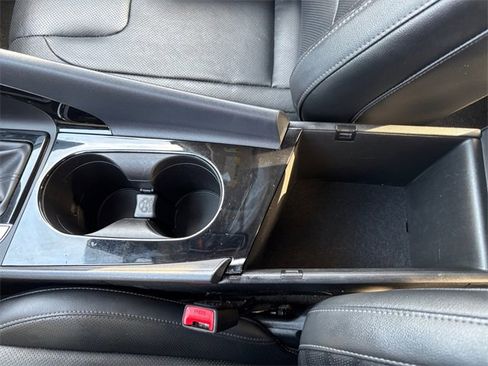 Used 2022 Hyundai Elantra Limited image 24