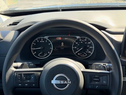 New 2026 Nissan Pathfinder S image 23