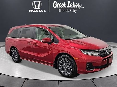 New 2026 Honda Odyssey Touring image 5