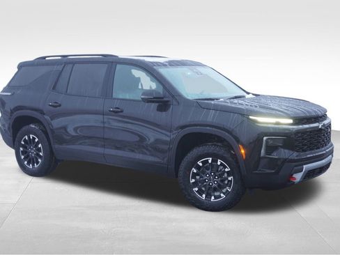 New 2026 Chevrolet Traverse Z71 w/ Driver Confidence Package image 2