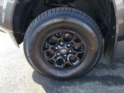 Used 2019 Toyota Tacoma SR5 image 27