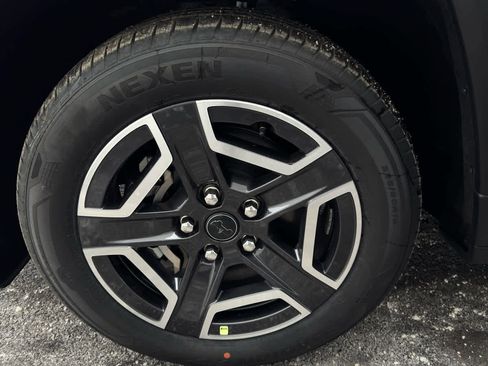 New 2026 Jeep Cherokee Limited AWD/4WD image 19