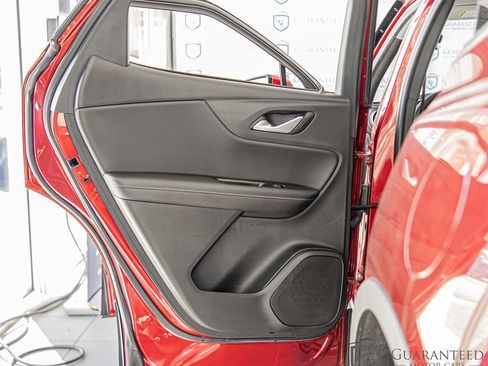 Used 2022 Chevrolet Blazer LT FWD image 33