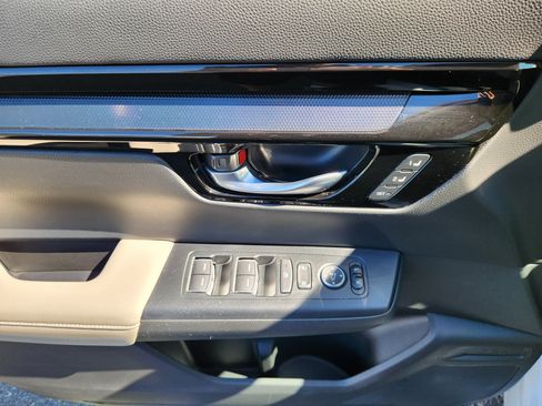 Used 2024 Honda CR-V EX-L image 17
