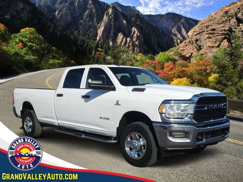 Used 2022 RAM 2500 Tradesman w/ Chrome Appearance Group AWD/4WD image 1