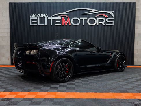 Used 2019 Chevrolet Corvette Z06 w/ Z07 Performance Package RWD image 21