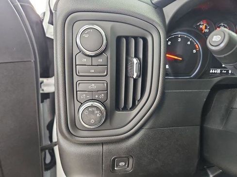 New 2026 GMC Sierra 3500 Pro w/ Convenience Package image 32