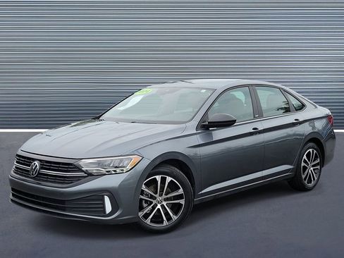 Used 2024 Volkswagen Jetta Sport image 1