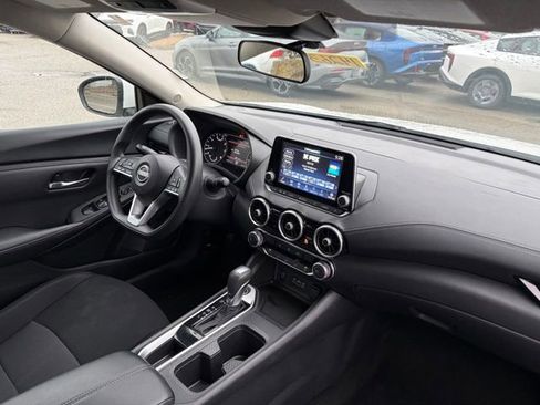 Used 2024 Nissan Sentra SV image 7