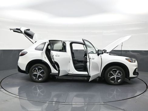 Used 2024 Honda HR-V EX-L image 30