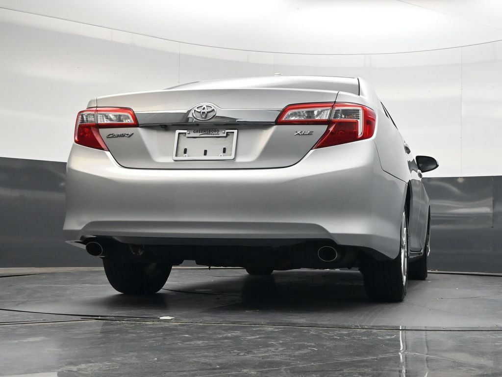 Used 2012 Toyota Camry XLE FWD image 37