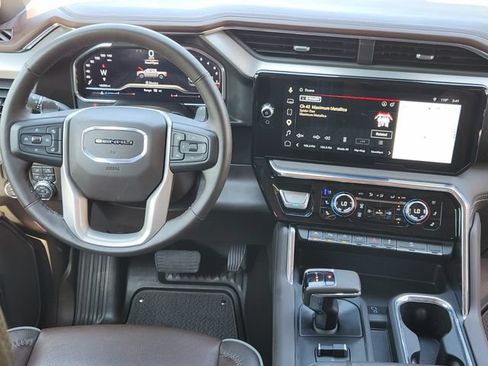 Used 2025 GMC Sierra 1500 Denali w/ Technology Package AWD/4WD image 28