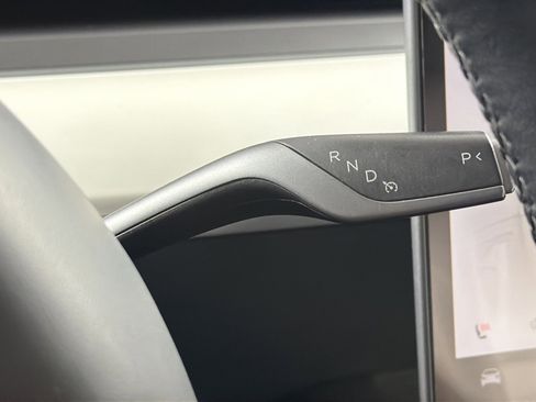 Used 2023 Tesla Model Y Long Range image 22