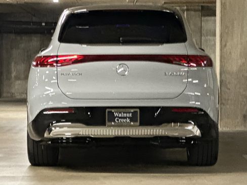 New 2025 Mercedes-Benz Maybach EQS 680 4MATIC image 9