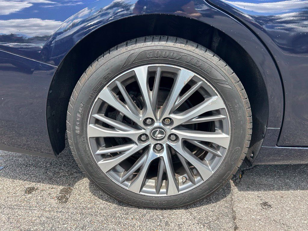 Used 2021 Lexus ES 350 w/ Premium Package FWD image 23