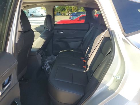 Used 2025 Nissan Murano SL AWD/4WD image 6