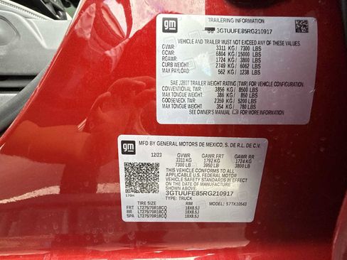 Used 2024 GMC Sierra 1500 AT4X AWD/4WD image 26