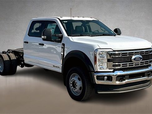 New 2026 Ford F550 4x4 Crew Cab Super Duty w/ XL Chrome Package image 2