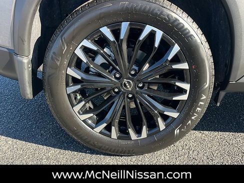 New 2026 Nissan Rogue SV image 9