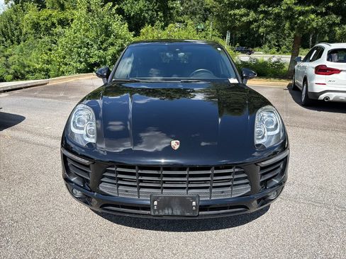 Used 2018 Porsche Macan AWD/4WD image 2