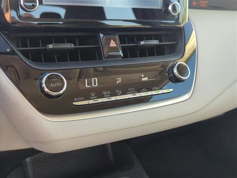 Certified 2020 Toyota Corolla LE FWD image 19