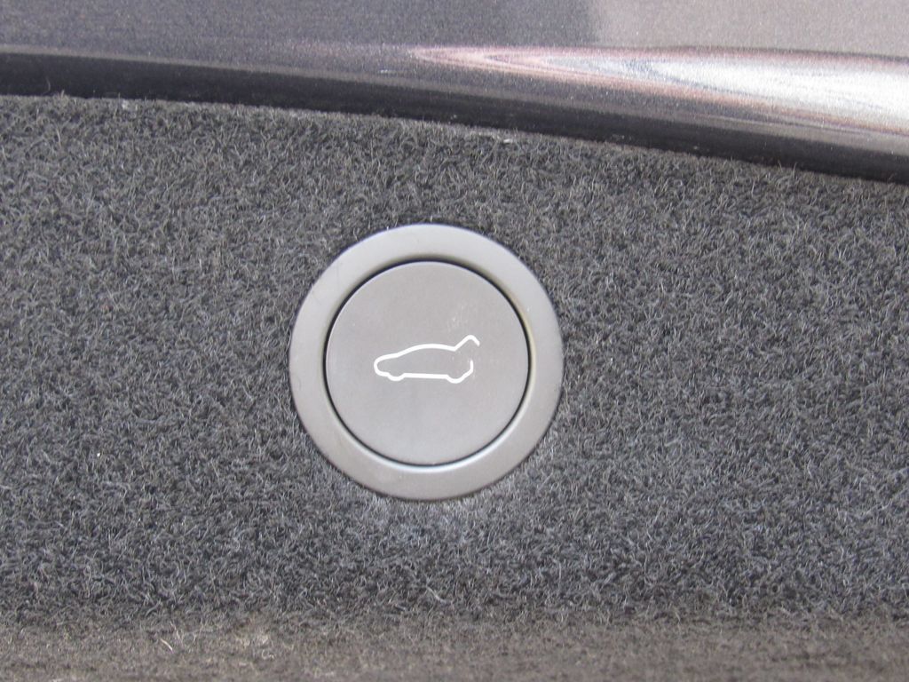 Used 2024 Tesla Model 3 Standard Range RWD image 21