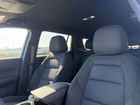 New 2026 Chevrolet Equinox LT w/ Safety and Technology Package AWD/4WD image 48