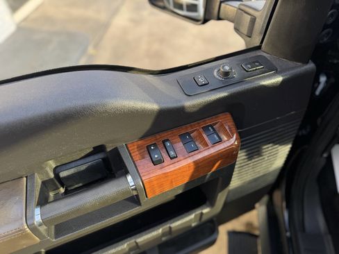 Used 2016 Ford F250 King Ranch w/ King Ranch w/Chrome Package image 21