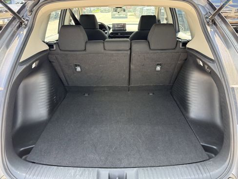 Used 2025 Honda HR-V LX image 31