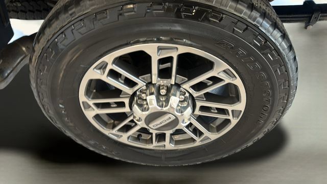 Used 2023 Ford F350 Limited AWD/4WD image 24
