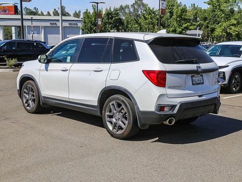Used 2022 Honda Passport EX-L image 2