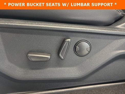 New 2026 Ford F250 Lariat w/ Black Appearance Package image 34