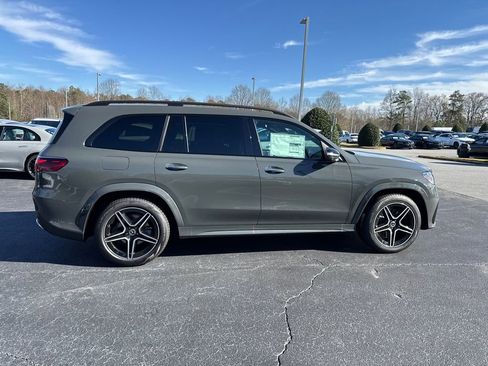 New 2026 Mercedes-Benz GLS 450 4MATIC image 8